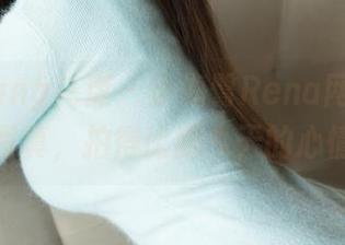 HuaYang花漾 – 小海臀Rena网盘特辑:美脚写真,拍得比我今天的心情还美!