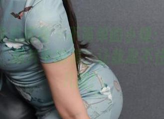 IESS异思趣向 – 不简单的小婕：沙发上的佳人、照片中的美，让我忍不住想多看几眼！