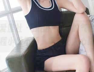 IMiss爱蜜社 – 原图中流露的气息,裤里丝下的程小烦不烦,真是让人心跳加速!