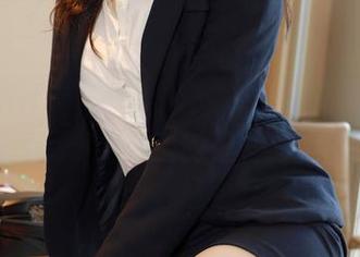 MFStar模范学院 – 糯美子Mini空姐写真：穿越云层的俏皮与魅力