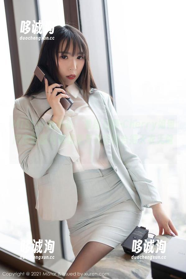 MiStar魅妍社 - 看绯月樱-Cherry如何用定制图片将秘密与美好结合得天衣无缝！