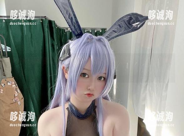 PAKI草莓酱 PAKI草莓酱的白色风情:定制图片,偶尔让人心跳加速的小调皮!