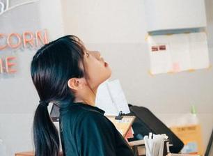 Sonson(손손)的秘密时刻：高清资源记录下的微妙瞬间