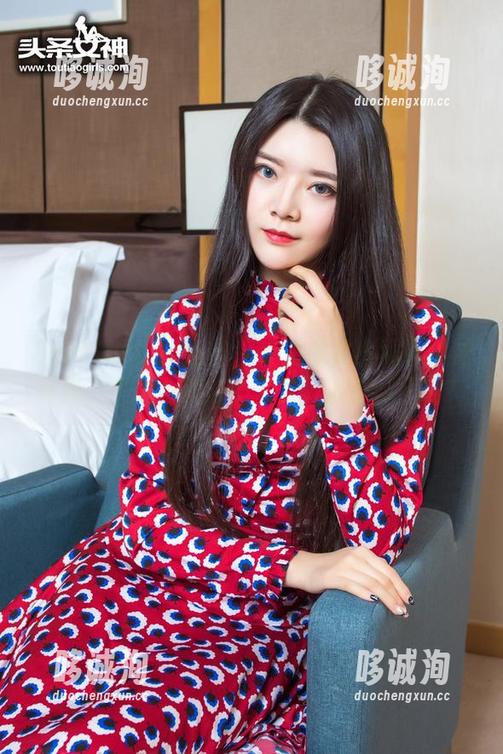 TouTiao头条女神 - 高清欣赏李媛媛丝袜写真，下载合集必不可少，准备好了吗？