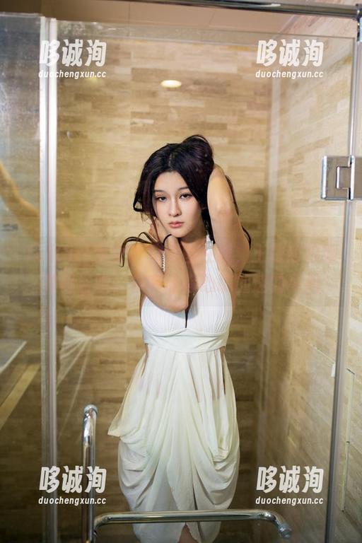 TuiGirl推女郎 - 原图在线，王依萌校服神秘召唤！总有让你心跳加速的瞬间