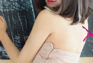 UGirls尤果网 – 来看看夏倪可ella的丝袜写真，这才是真正的美图陷阱！