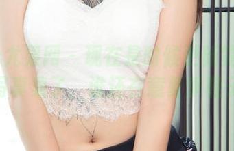UGirls尤果网 – 现在是时候更新霓梓心的美足写真集了，谁还在意夏季鞋子呢？