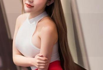 XIAOYU语画界 – 看杨紫嫣Cynthia穿白衬衫，高清写真里藏着的小心思，你觉得呢？