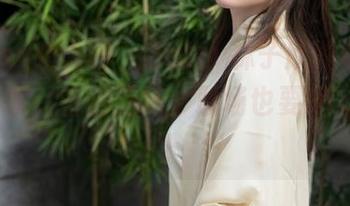 Xiuren秀人网 – Betty林子欣的制服作品集分享：告别乏味，职场也要High起来！