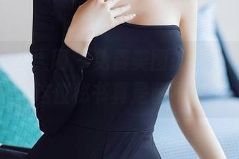 Xiuren秀人网 – 免费美图揭秘，MODEL伊若这位秘书真是藏不住了！