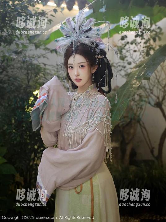 Xiuren秀人网-李七喜 Xiuren秀人网 - 在海边的李七喜,泳装写真集里那些细节,资源又藏了什么?