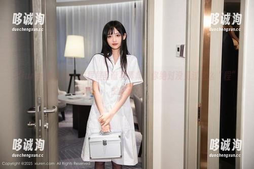 Xiuren秀人网-程程程 Xiuren秀人网 - 程程程圣诞写真集:你绝对没见过这么“程”的冬天!