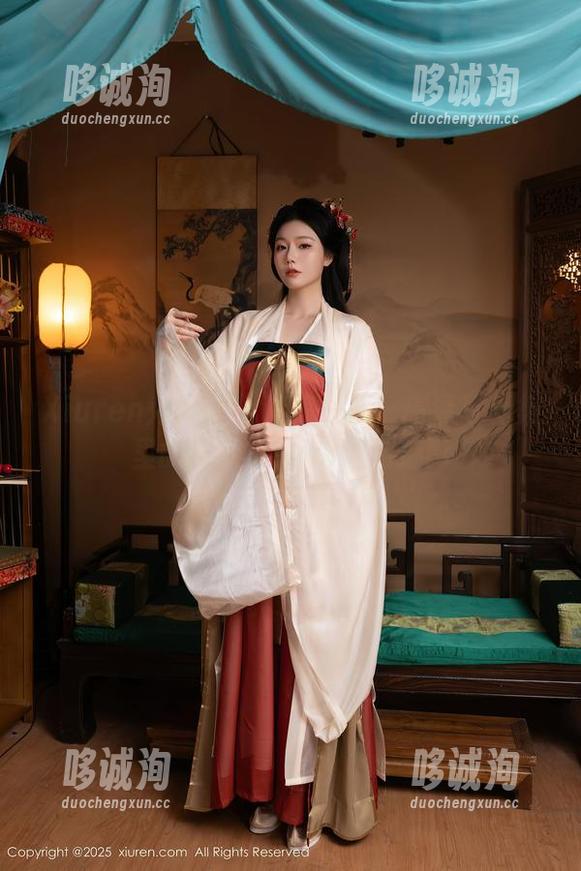 Xiuren秀人网 - 清凉一夏！高清写真集里的糯美子Mini泳池魅影