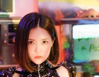 Yuka(유카)透明写真：让图库瞬间变得清新