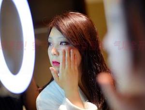 pans – 重磅更新！安安女王的最新图集，气场全开，真是让人艳羡！