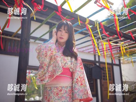 最新wuyo(우요)护士写真：让你心动的不只是医护服。