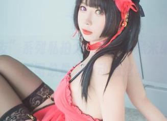 “女友”系列私拍大放送，w黑米粥w的原图总是能撩动心弦。