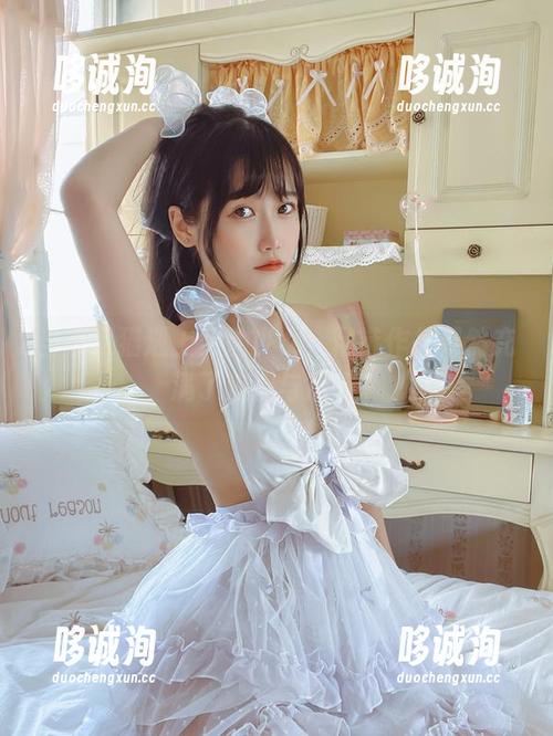 当不呆猫遇上奶油少女，精选作品果然充满了浪漫与治愈。