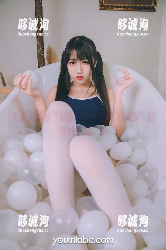 不呆猫 无圣光下的“制服”:一场“不呆猫”的奇妙作品之旅