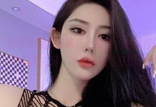 微密圈 – 当不爱笑的赛琳遇上黑白，原图告诉你什么叫极简主义！图集品质杠杠的！