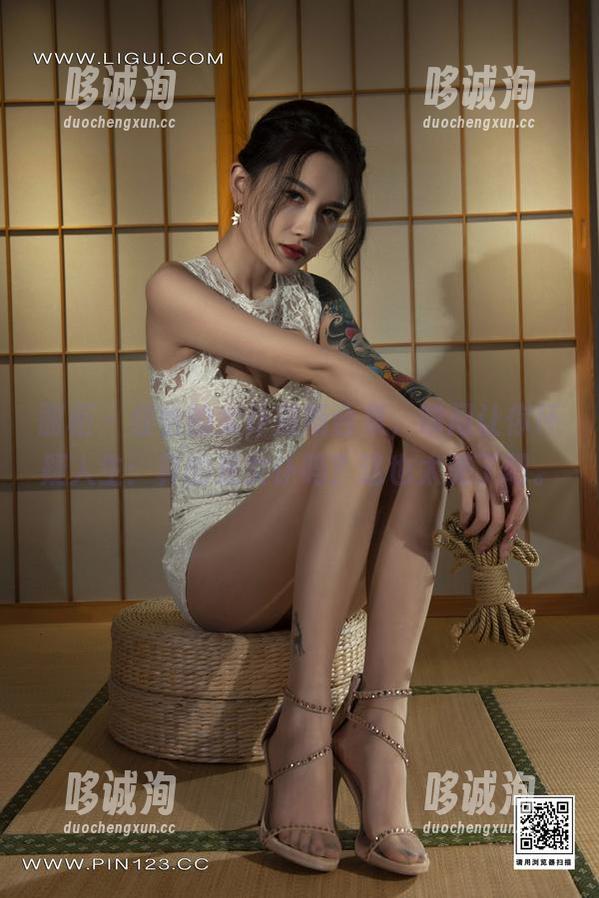 丽柜 - 佳怡的女仆最新合集，瞬间让你怀疑人生：真的是女仆吗？这也太美了吧。