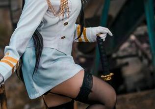 兔玩映画的水手围裙，写真集里的可爱与美味完美结合！