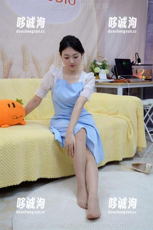 初夏女神 - 最新图集暴露安妮的秘密，快来看我偷偷截图！