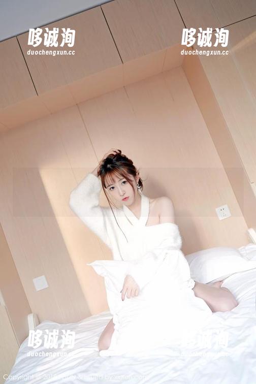 嗲囡囡-芷儿Momoko 嗲囡囡 - 芷儿Momoko的旗袍:合集里的每一张都像在跟你调情,高清的呢