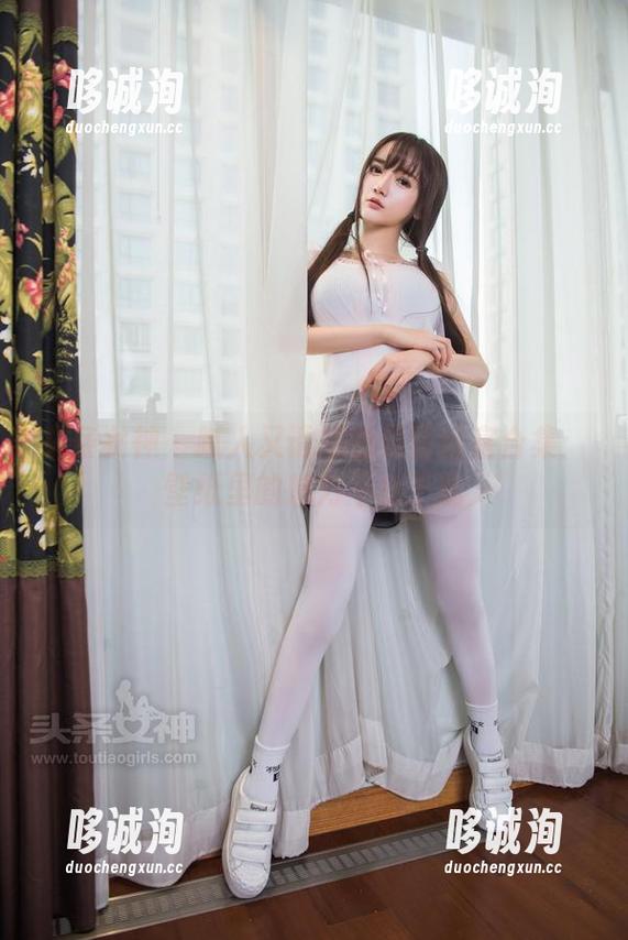 头条女神 - 腻人又诱惑的易阳浴室合集：壁纸里的魅力不止于此