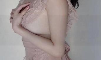 微密圈 – 蓝色制服里的奶宝妹纸：高清图片，给你美得不真实的感觉!