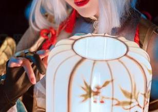 光辉夏日里的希希_啾，免费图集让你目不暇接