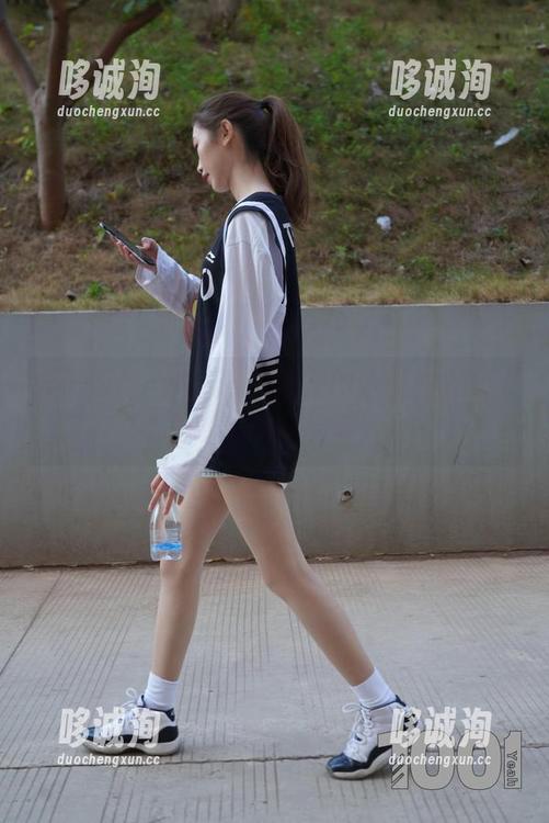 异思趣向 - 拜托，图册里的诗琪加上灰丝，没有谁能抗拒得了！