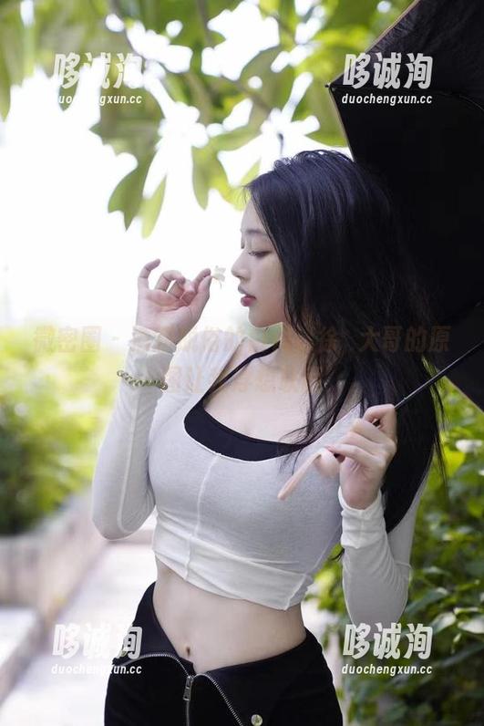 微密圈 - 清新脱俗的白裙，徐珺大哥的原图让我浮想联翩