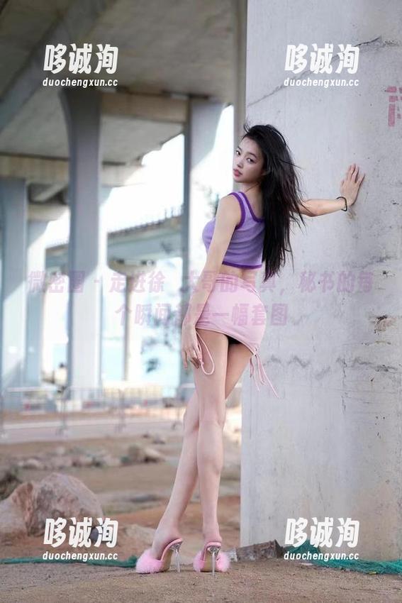 微密圈 - 走进徐珺大哥的写真，秘书的每个瞬间都是一幅套图
