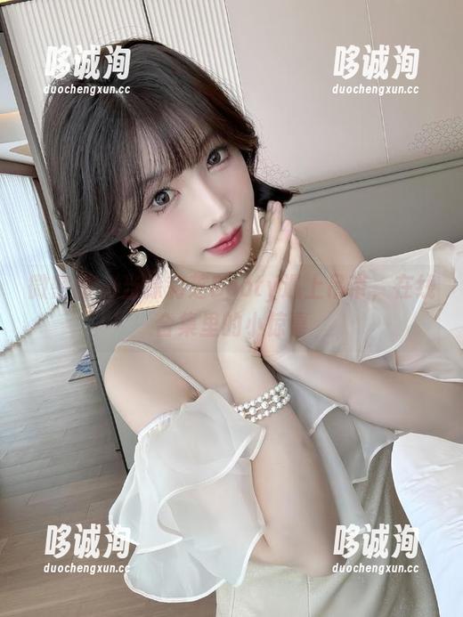 微密圈 - 当徐莉芝Booty遇上吊带，在线合集里的小惊喜
