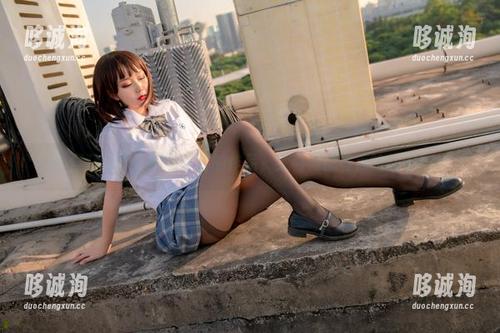 俘获制服：您的蛋蛋的作品，我看得都有点脸红了！