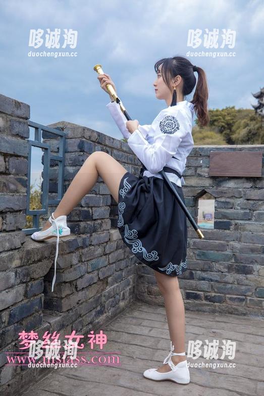 梦丝女神 - 花月舞的温柔在这组图片合集里绽放，真是看得我直想摇头叹息！