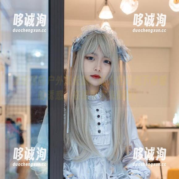 梨瑾瑾的户外黑长服，让人在阳光下停留的诱惑，在线等你来探险！