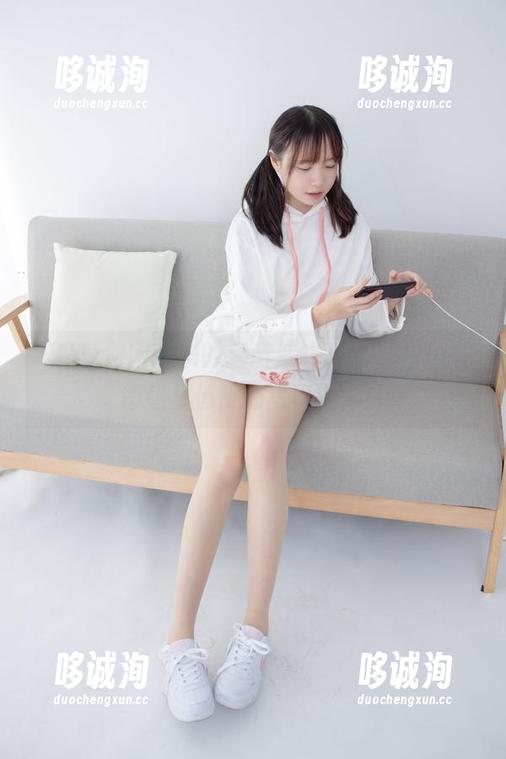 Ф森萝财团带来的碧蓝航线50D黑丝，高级感与俏皮的写真图集！