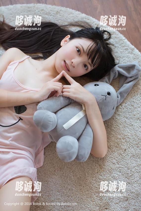 波萝社 - Suki朱忆音的新生力作，最新可爱写真集，简直是甜过初恋的节奏！