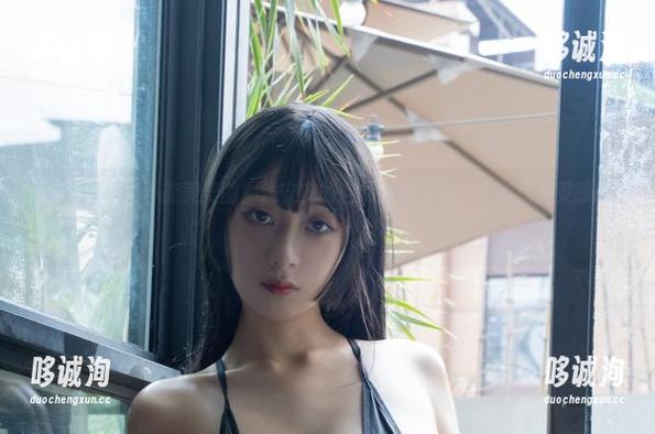 浅安安 谁说居家就不能美美的?浅安安的自摄套图分享,简直就是灵感的源泉!