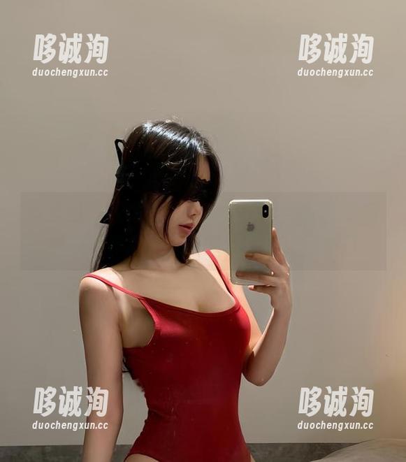 火龙果羊 微密圈 - 纯欲厨娘火龙果羊新更新,来看看她的作品集能不能勾起你的小胃口