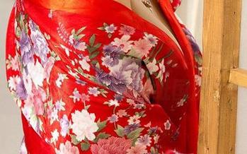 爱尤物 – 写真里的魔法，夏玲蔓带你进入沉默女皇的壁纸国度