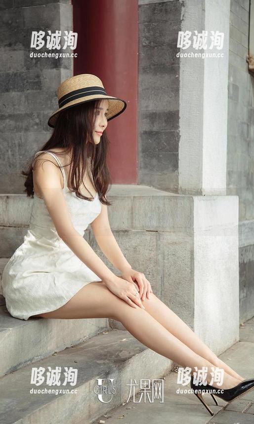 爱尤物 - 李丽莎的棉袜美图：袜子也能穿出‘别致’感！