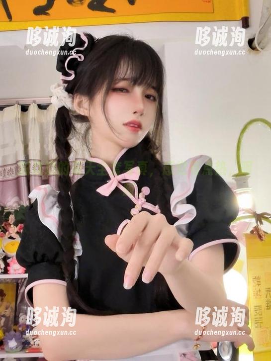 狐玖玖的夏天全套写真，感觉有点热，呵呵。