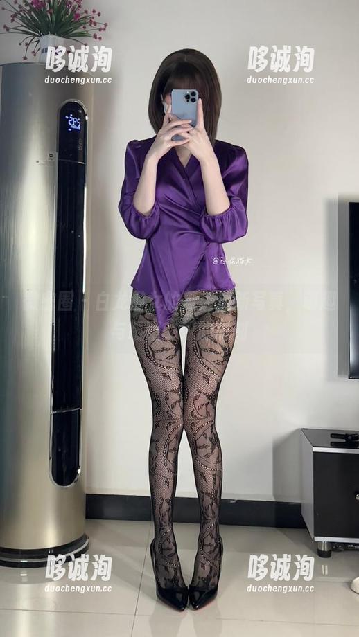 白龙猫女 微密圈 - 白龙猫女的夏天最新写真,萌趣与暖阳交织的时刻