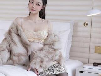 秀人网 – 没想到网盘里竟然有唐翩翩女友的写真，这波操作太偷心了！