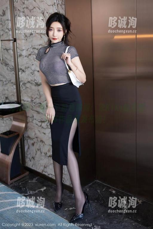 秀人网-宋KiKi 秀人网 - 每一个粉色瞬间:宋KiKi的最新写真作品集发布啦!