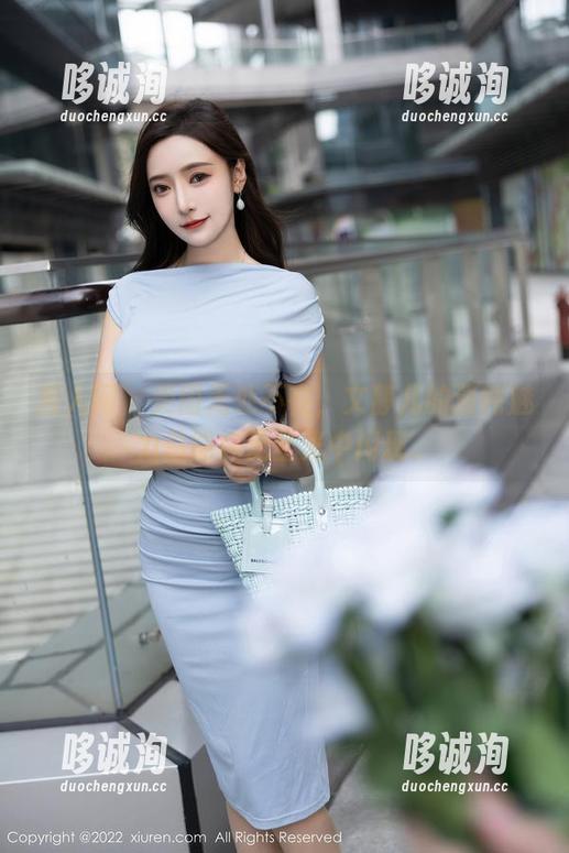 秀人网-文静儿 秀人网 - 美图无处不在,文静儿的清纯魅力总能在无圣光中闪现。