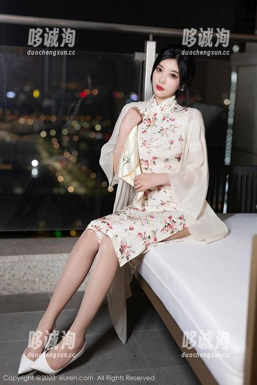 秀人网-李可儿 秀人网 - 海边李可儿,免费美图太美,连海鸥都想要参加合影!